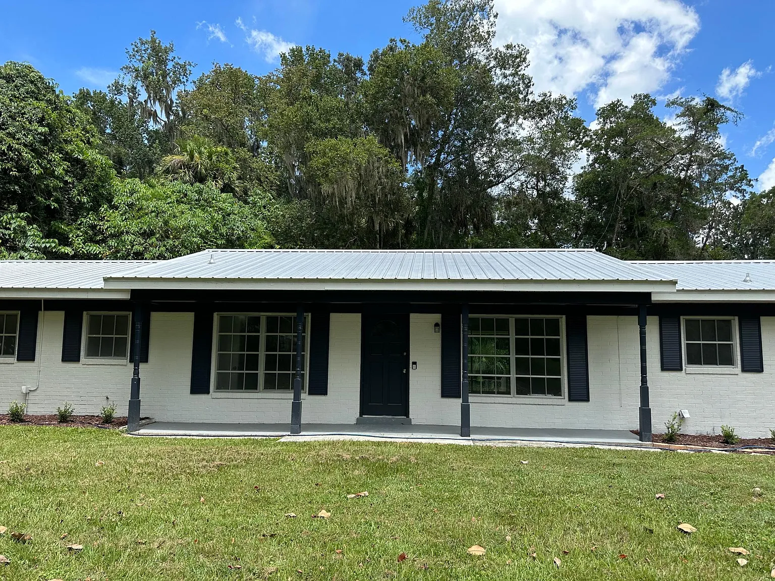 4 bed, 1614 sqft, $2,100 — Photo 2