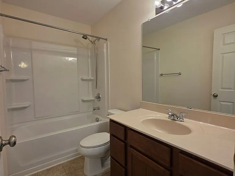 1490 Avalon Creek Rd — Photo 12