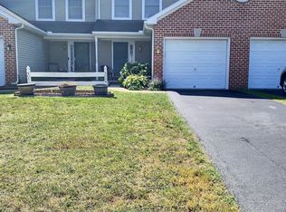 4084 Laurel Ln, Mount Joy, PA 17552