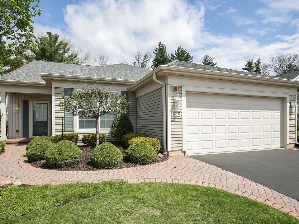 1st image of 13982 Redmond Dr