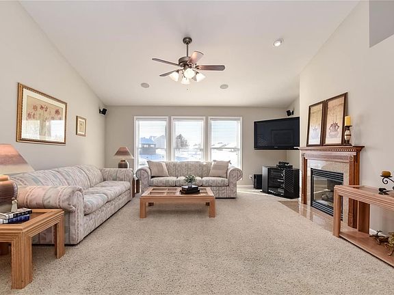 Gas fireplace is a see-thru fireplace ~ other side is breakfast/hearth area