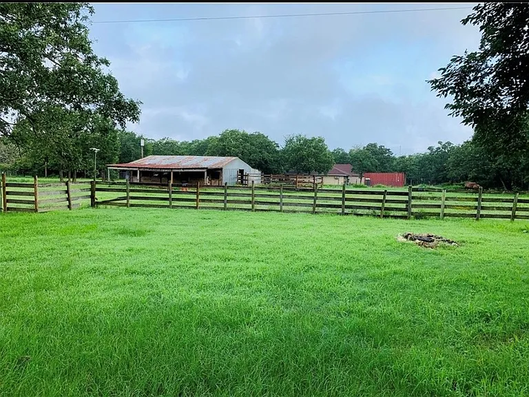 5196 Gary Rd — Photo 3
