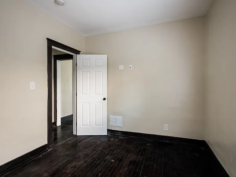 268 E Euclid St #2E — Photo 7