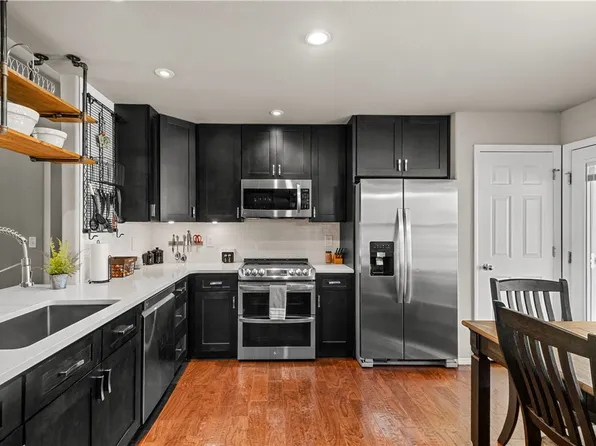 12026 Delaney Ct, Farmington, AR 72730