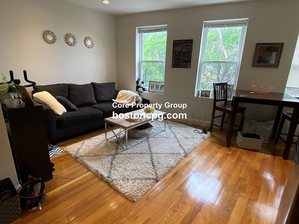 2nd image of 33 Snow St #2