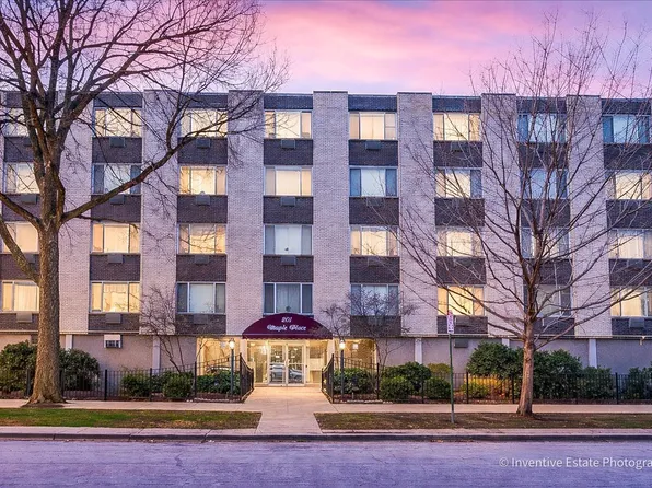201 S Maple Ave APT 111, Oak Park, IL 60302