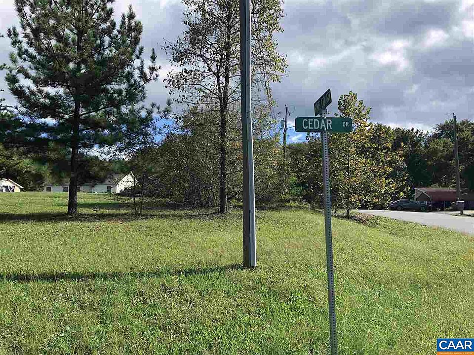1st image of 20 Pine Ln