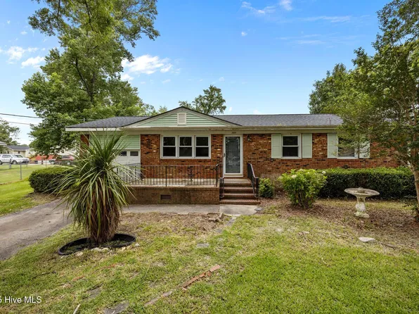 101 Pine Dale Road, Havelock, NC 28532