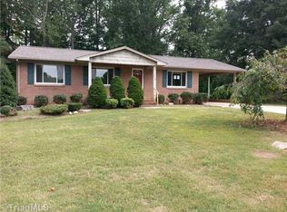 719 Inland Dr, Kernersville, NC 27284