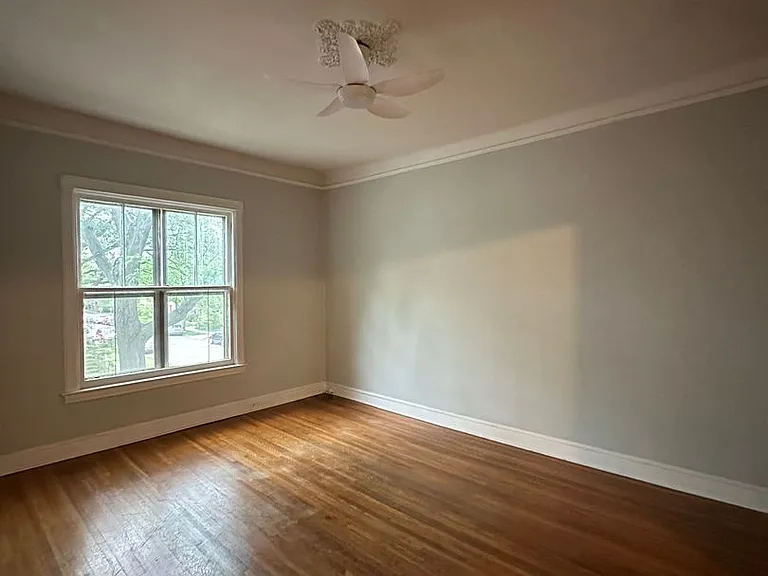 2320 E Belleview Pl — Photo 5