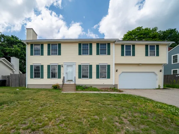 163 Wedgewood Lane, Manchester, NH 03109