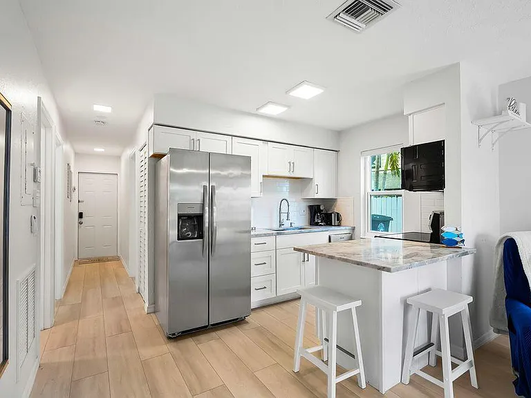 336 Hernando St #C — Photo 3