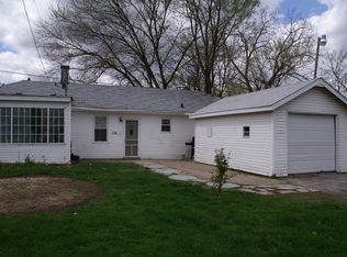 120 N Kendall St, Aurora, IL 60505