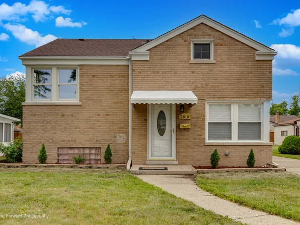 2616 S 11th Ave, Broadview, IL 60155