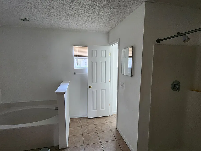 3197 Harrow Rd — Photo 5