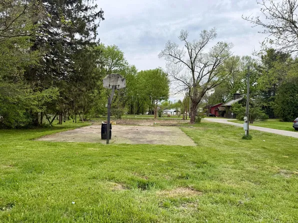 64 Walnut St, Chesterville, OH 43317