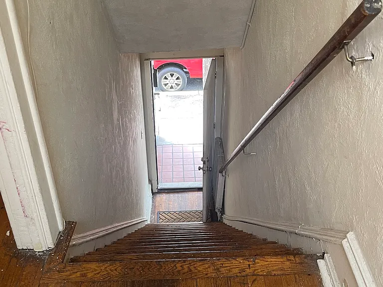 203 Penn St #2 — Photo 3