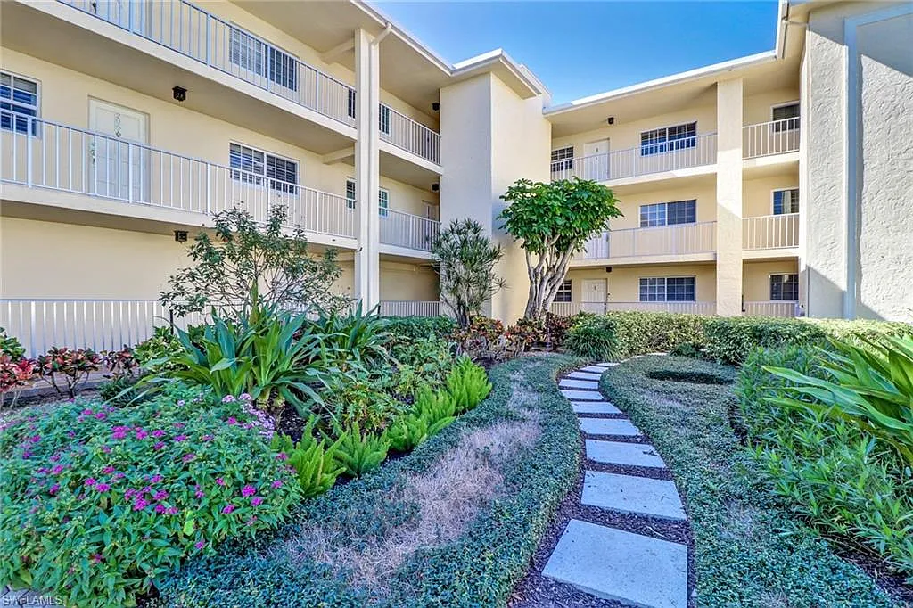 2 bed, 2.0 bath, 1256 sqft, $7,000 — Photo 3