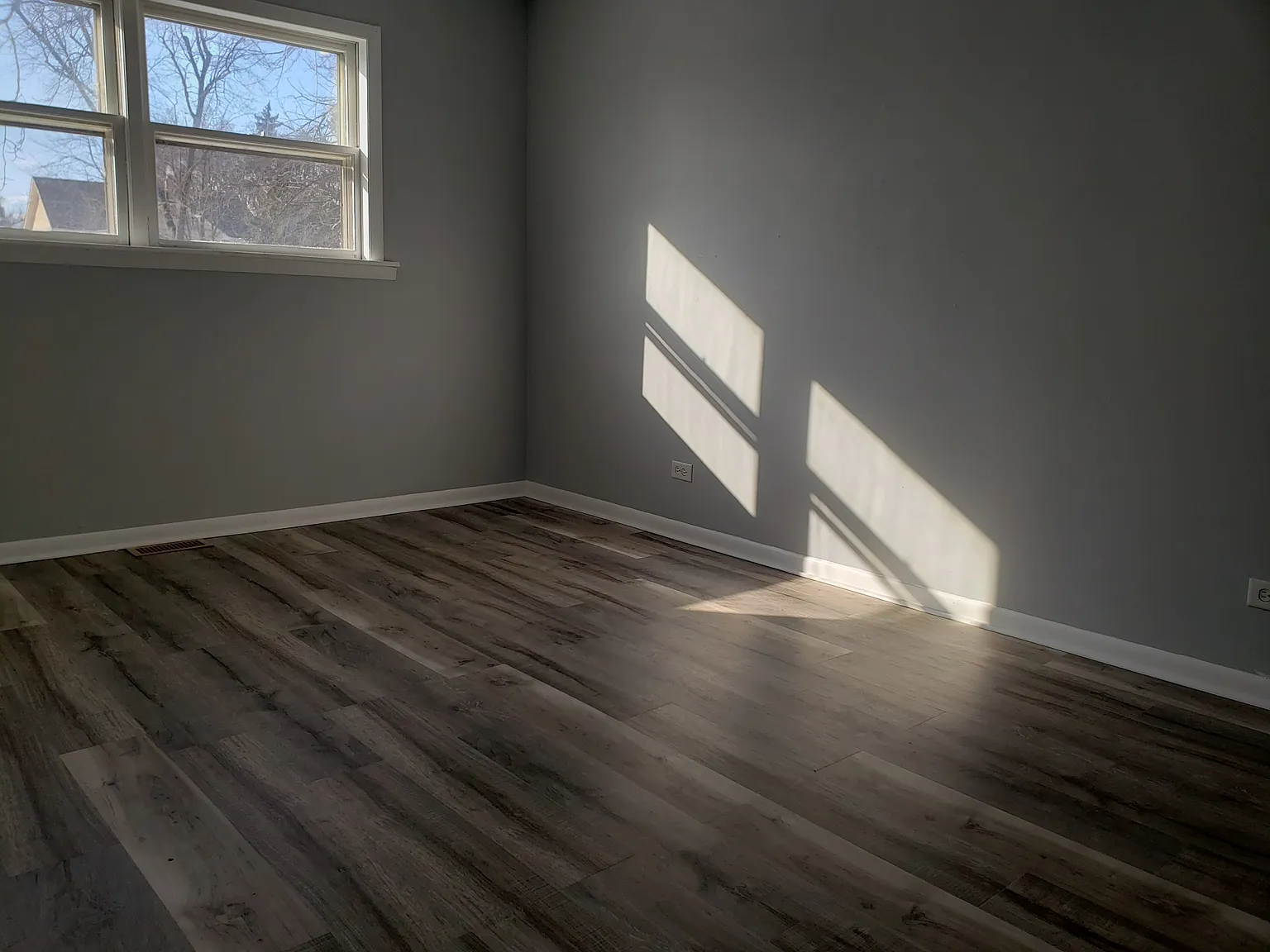 2 bed, 1100 sqft, $2,250 — Photo 3