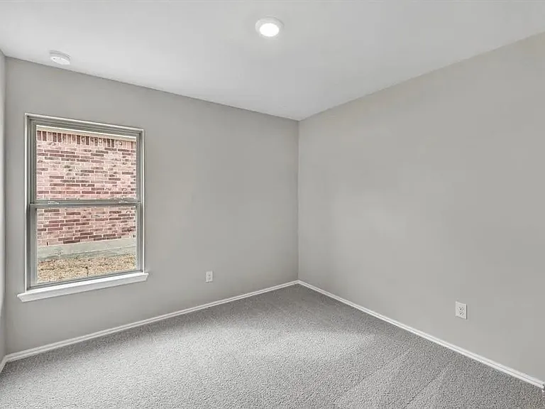 8213 Red Spruce St — Photo 6
