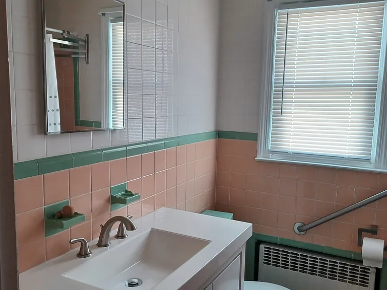 429 Burton Ave #B — Photo 21
