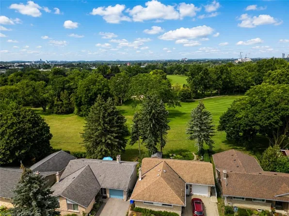 124 Carwood Ave, Kitchener, ON N2G 3B9