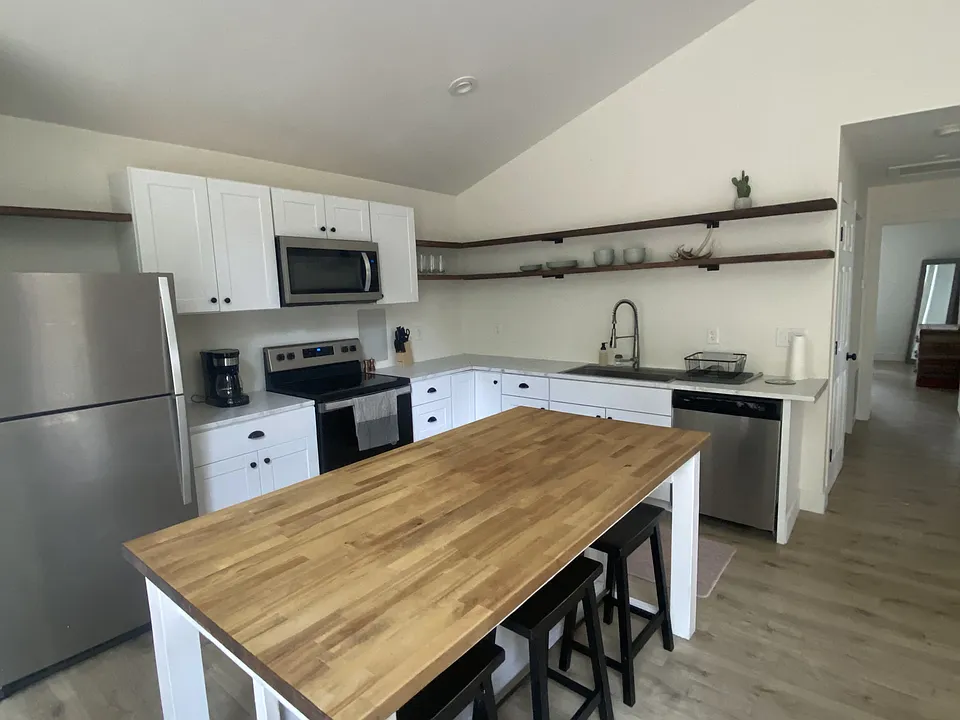 8173 Stags Leap Trl