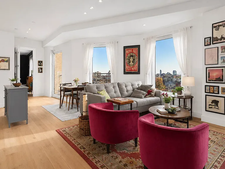 58 Vanderbilt Ave #8K — Photo 1