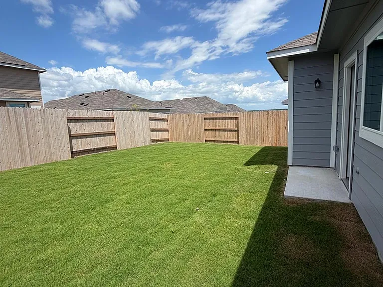 2612 Towy Rd — Photo 32