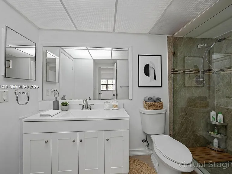 200 Lakeview Dr #101 — Photo 6