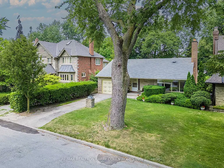 200 Cortleigh Blvd — Photo 25