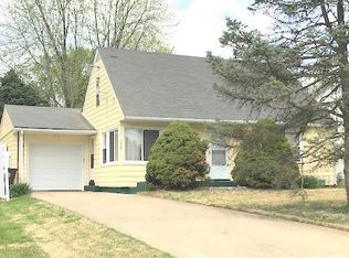 738 E Rosedale Dr, East Alton, IL 62024