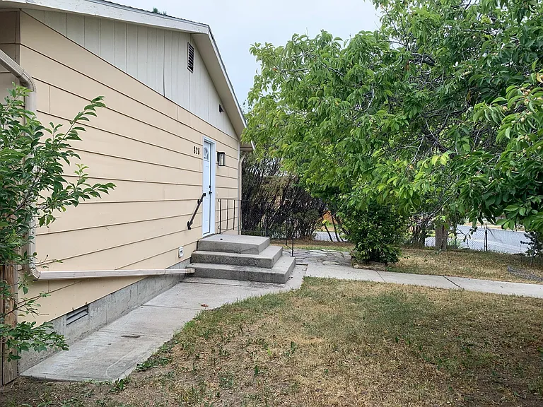 828 N Fee St — Photo 37