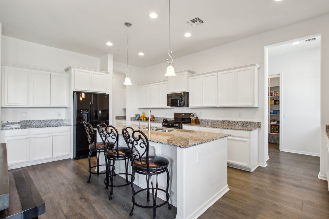W Brookhart Way-1205-014.jpg