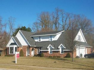 55 Maple Ridge Dr, Morton, IL 61550