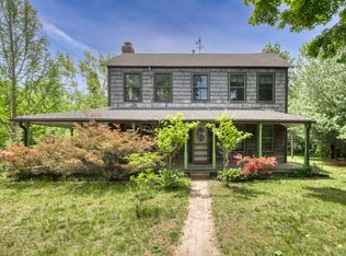 733 Herricks Ln, Riverhead, NY 11901