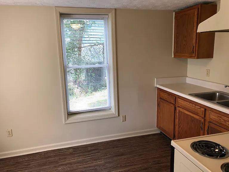 134 E Oak Hill Ave #2 — Photo 5