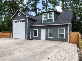 519 Magnolia Point Dr #B, Huffman, TX 77336