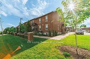 2nd image of 252 Penetanguishene Rd #10