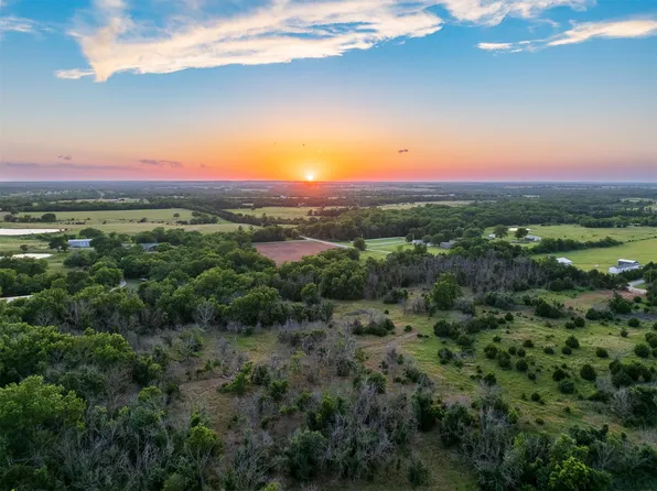 1 E Lone Chimney Rd, Glencoe, OK 74032
