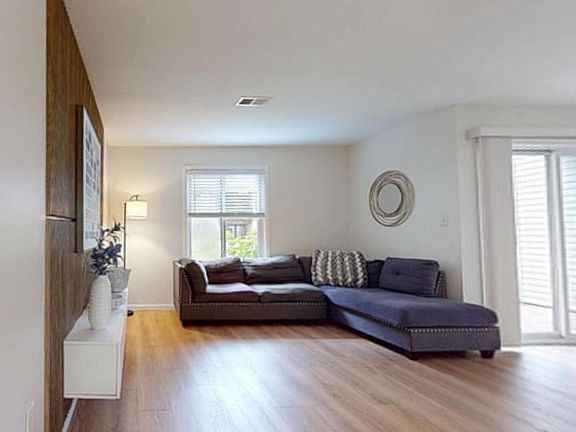 3rd image of 11 Twin Rivers Dr N #M