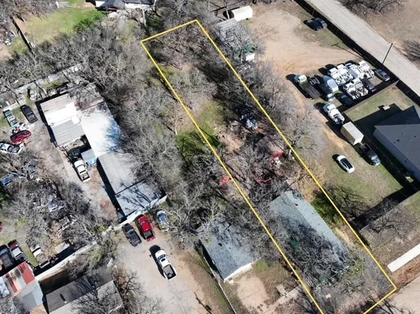 4325 Pierce Ave, Fort Worth, TX 76119