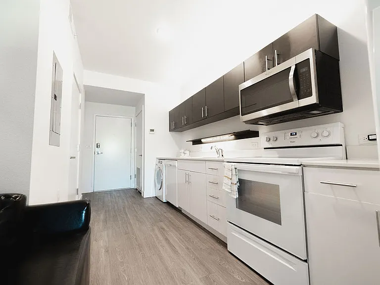 Park East — Photo 30