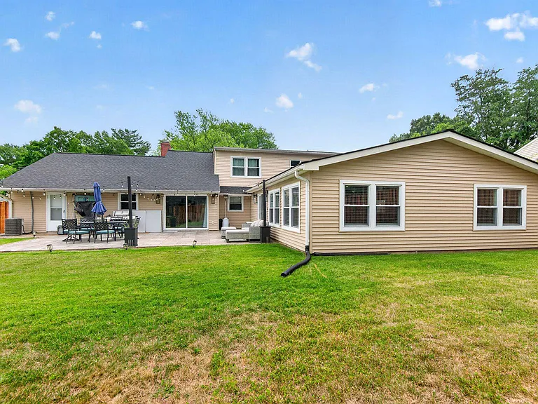 12420 Seabury Ln — Photo 47