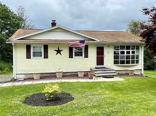 5 Curtis Ave, New Fairfield, CT 06812