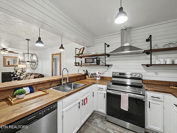 2nd image of 616 Turkey Nest Rd APT 313