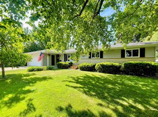 127 E Burnett St, Beaver Dam, WI 53916