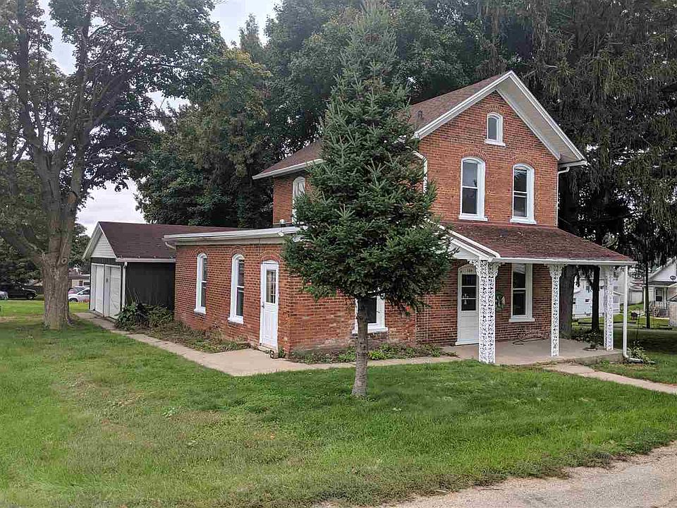 1st image of 104 Johnson St