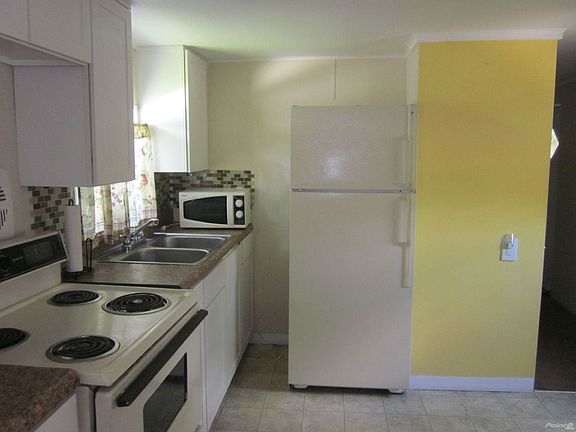 MICROWAVE & REFRIDGE
