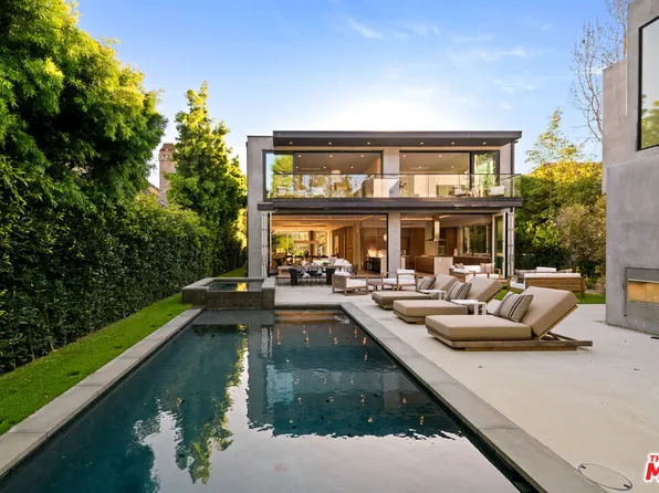 615 23rd St, Santa Monica, CA 90402